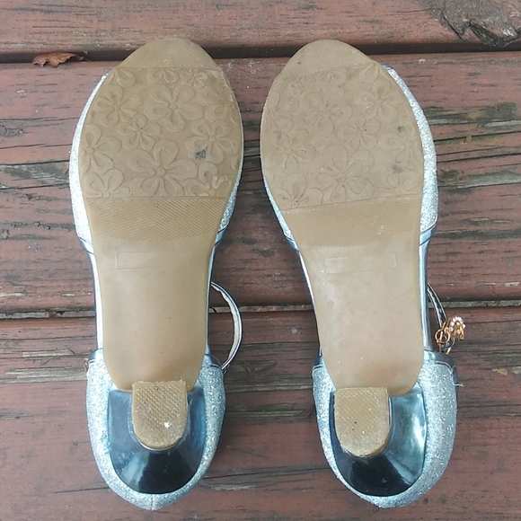 Blue glittery heels for kids 👡 - Picture 6 of 6